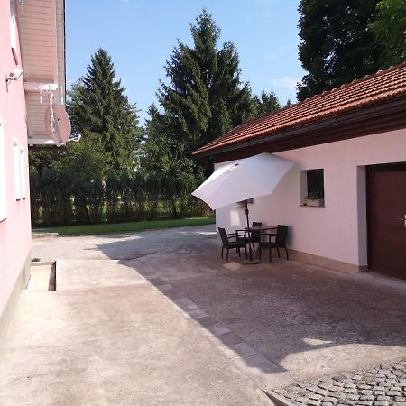 Apartment Igor - Holiday Home Ostarije Екстер'єр фото