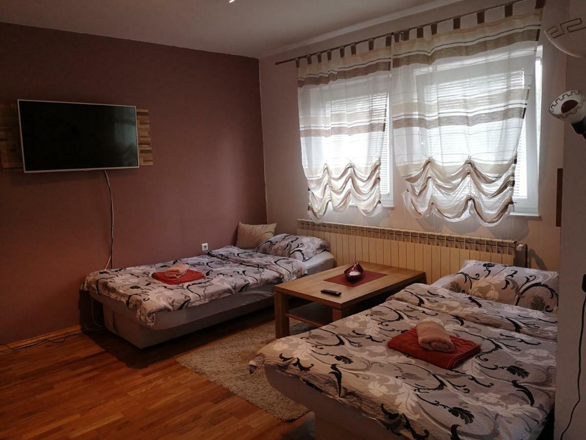 Apartment Igor - Holiday Home Ostarije Екстер'єр фото