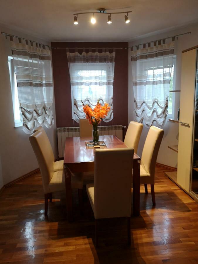 Apartment Igor - Holiday Home Ostarije Екстер'єр фото